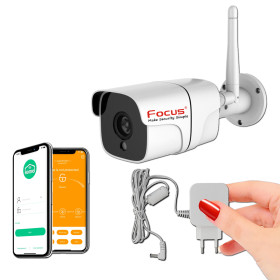 Caméra IP extérieure HA-8404 installée pour surveiller efficacement l'entrée d'une maison.